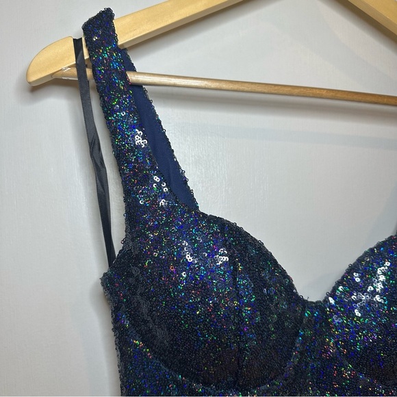 B. Darlin Navy Sequin Sweatheart Homecoming Mini Dress. Size: 3/4. - Picture 4 of 9